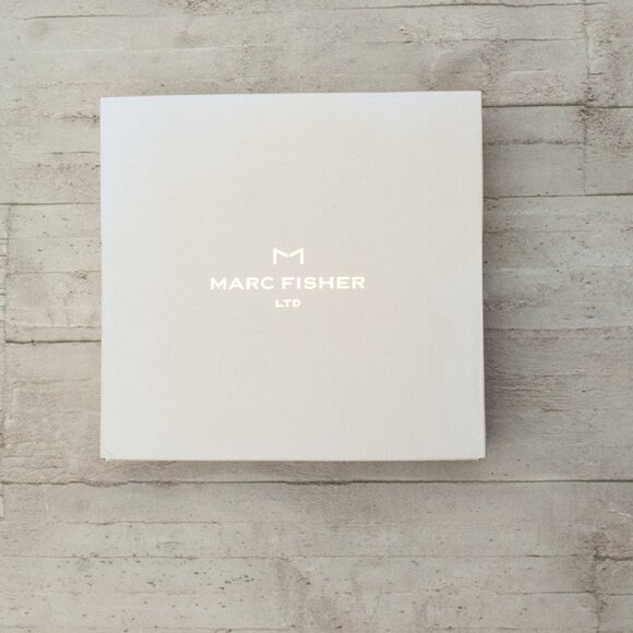 NWT Marc Fisher LTD Fargo Waterproof Faux Fur Trim Boots size 7 - Picture 6 of 10